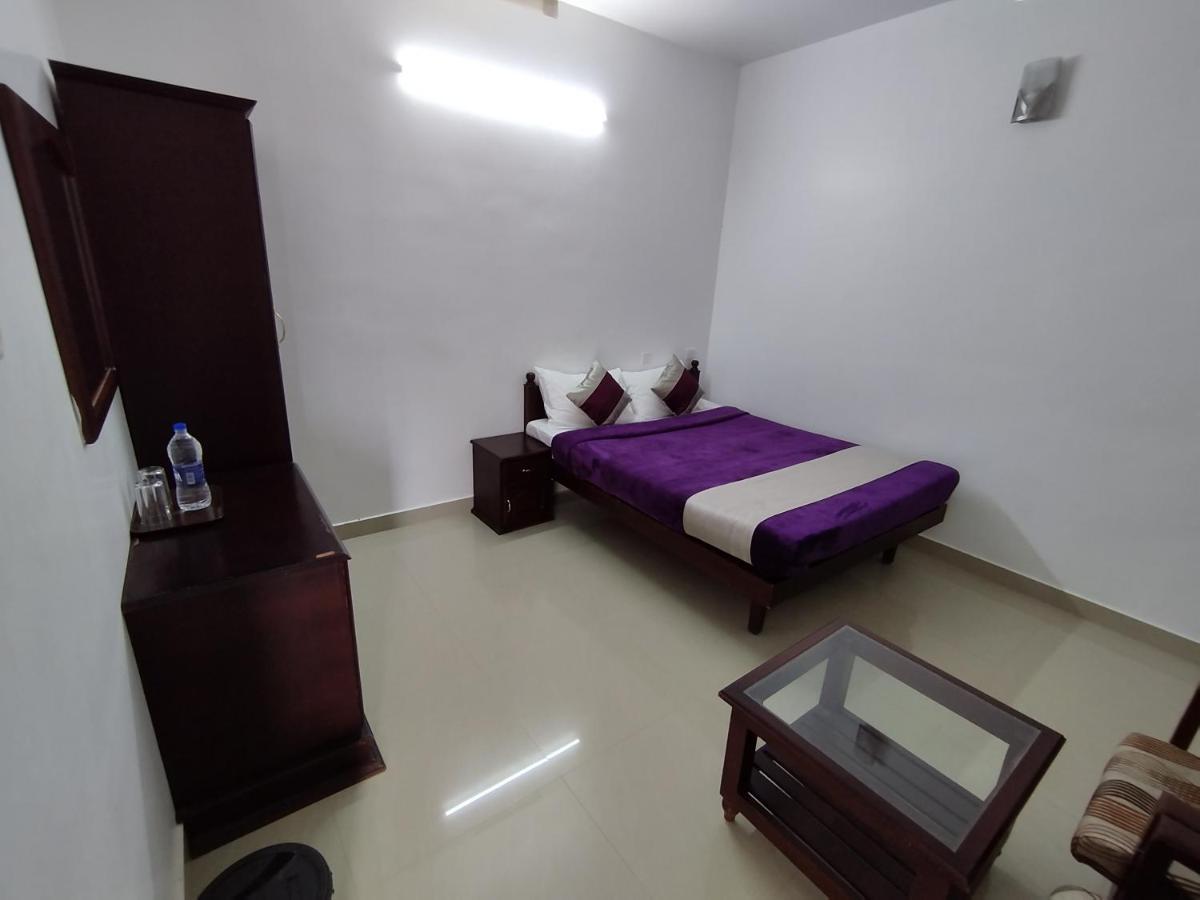 Firefly Resort Kanthalloor Bagian luar foto